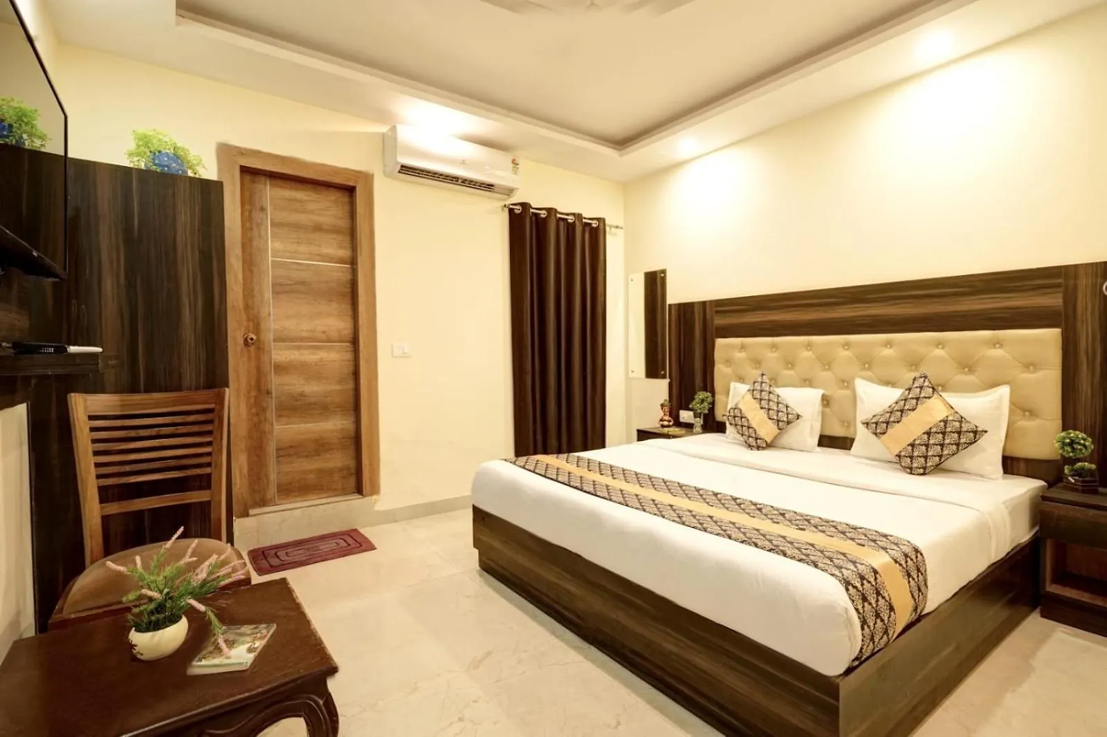 Hotel Indra New Delhi 4*,  India